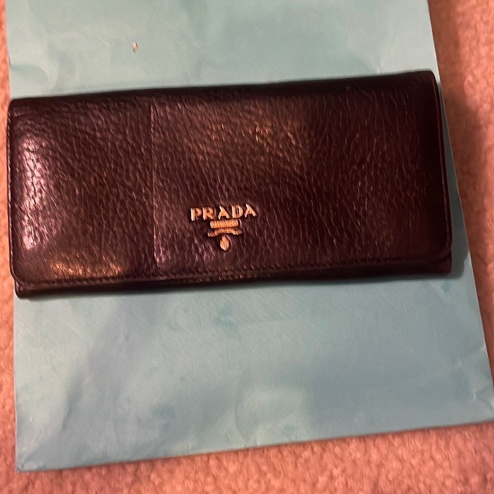 Prada ladies wallet